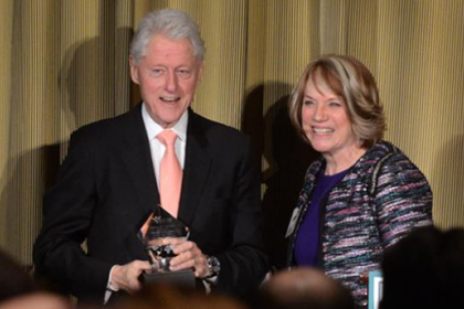 TINA’S WISH HONORS CLINTON